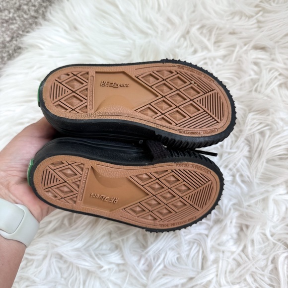 PF Flyers | Toddler Black High Top Sneakers - Picture 5 of 7